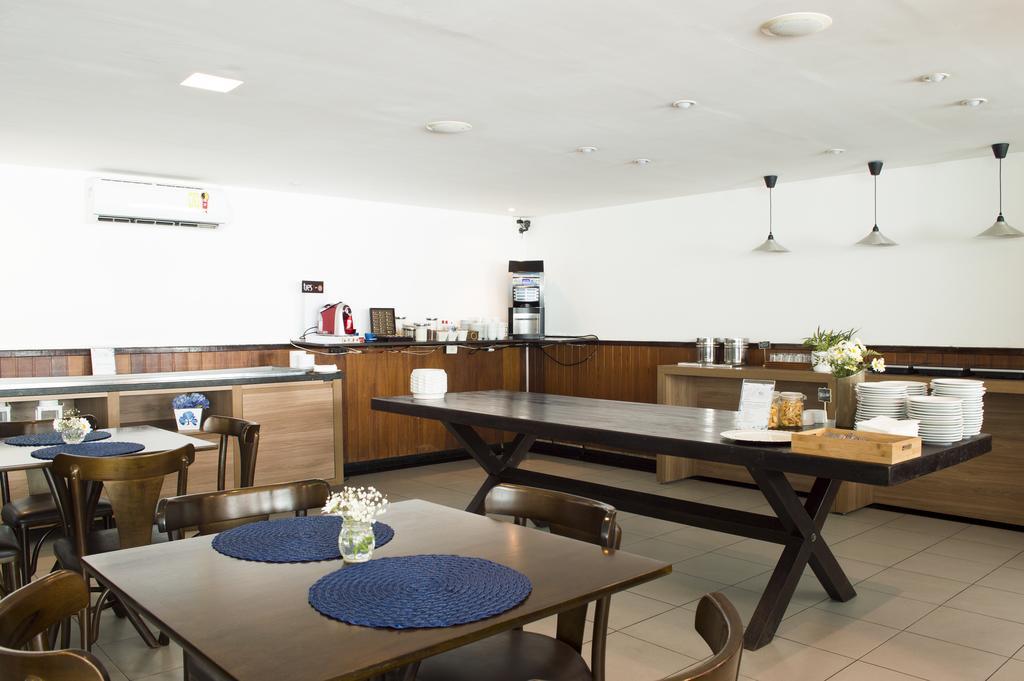 Apartamentos Deluxe Ponta Negra Beach นาตาล ภายนอก รูปภาพ